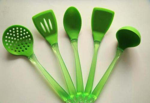 硅膠廚具膠水.jpg